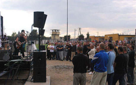 NLM concert at a Polish prison